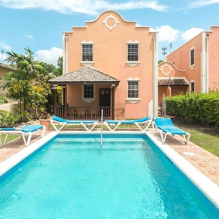 2-Story Townhome With Private Pool, Ideal For Group! Christ Church Bagian luar foto