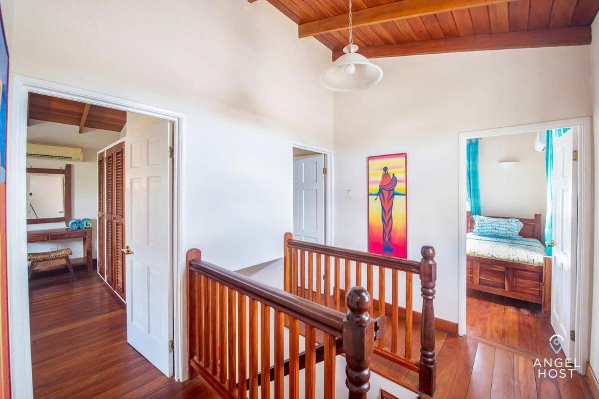 2-Story Townhome With Private Pool, Ideal For Group! Christ Church Bagian luar foto